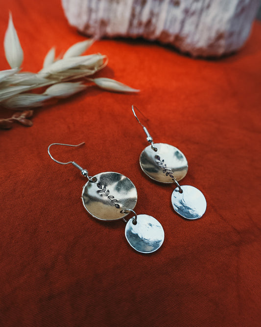 Circle of the Fern Dangles